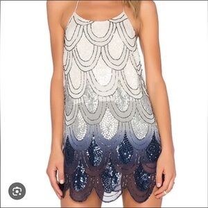 NBD dame dress in navy ombré